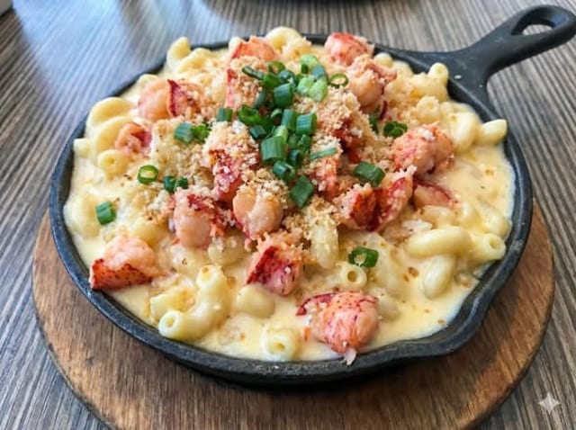 Mac & Cheese 🧀 Lobster.